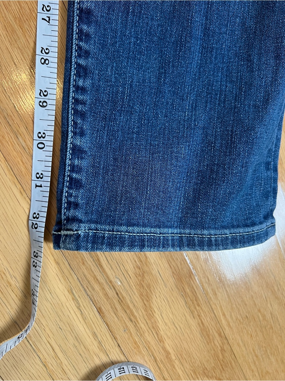 True Religion Cora Mid Rise Straight Swarovski Crystal Flap Pocket Jeans Size 30 - Picture 9 of 16